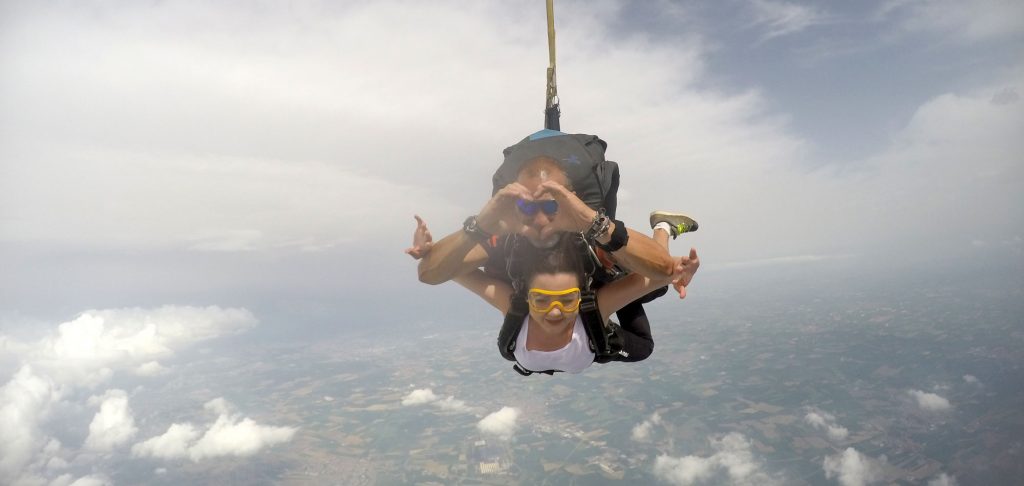 sky-dream-center-scuola-paracadutismo-cu